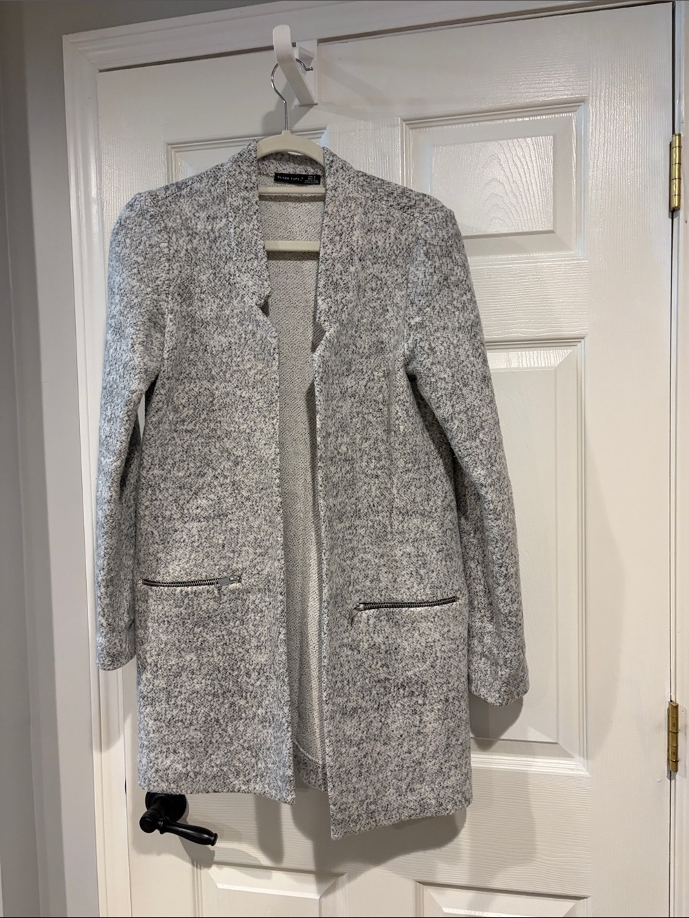 Black Tape_ Gray Open-Front Knit Blazer
